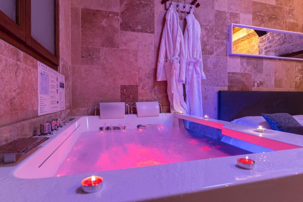 Bed & Spa - La Parenthese Topdestination-Dijon - Centre Ville - Classe 3 Etoiles ภายนอก รูปภาพ