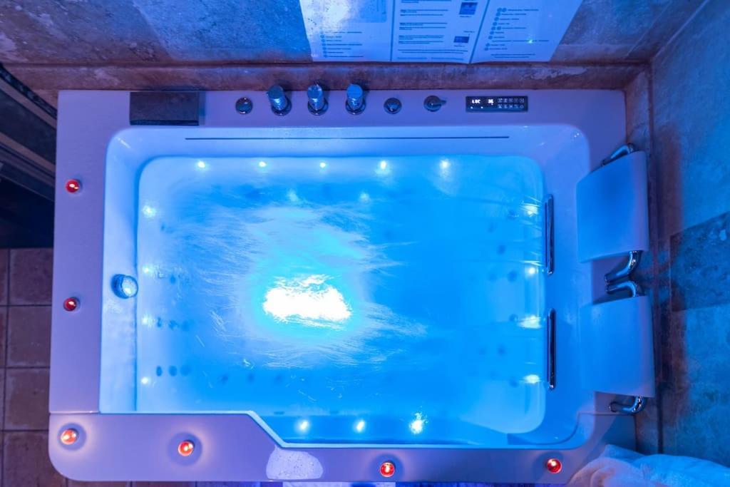 Bed & Spa - La Parenthese Topdestination-Dijon - Centre Ville - Classe 3 Etoiles ภายนอก รูปภาพ