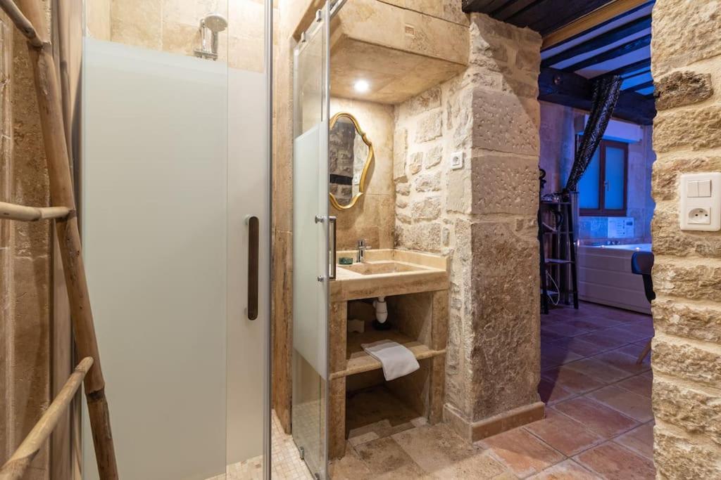 Bed & Spa - La Parenthese Topdestination-Dijon - Centre Ville - Classe 3 Etoiles ภายนอก รูปภาพ