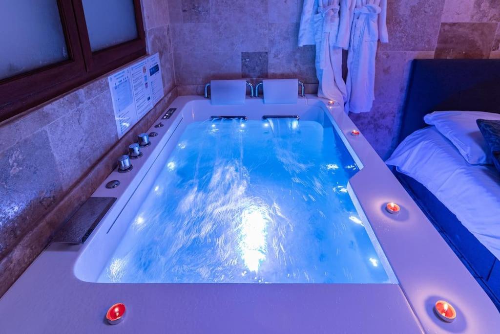 Bed & Spa - La Parenthese Topdestination-Dijon - Centre Ville - Classe 3 Etoiles ภายนอก รูปภาพ